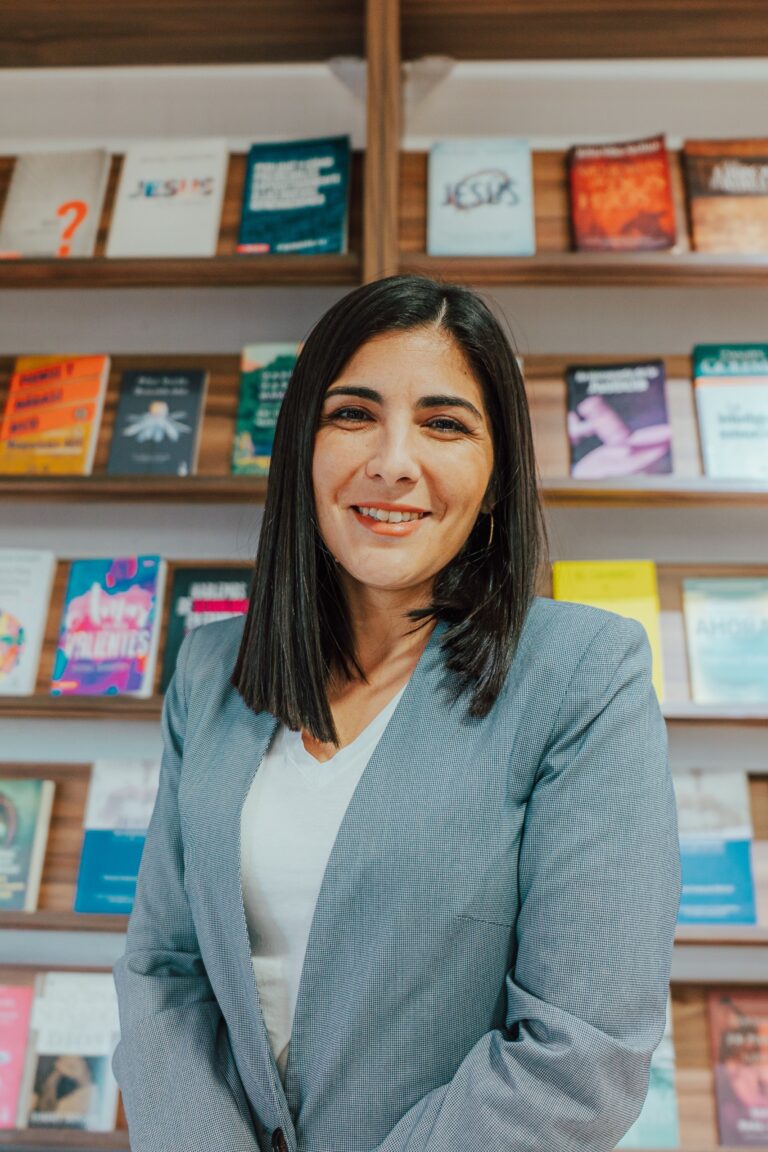 Daniela Beliera, Tesorera de la comisión Directiva